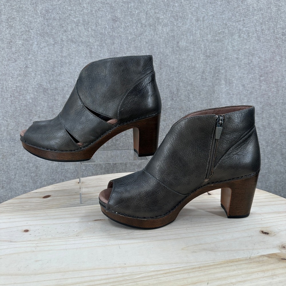 Dansko Delphina Bootie 9.5-10 Grey Leather Peep Toe Side Zip Cutout 3025067800